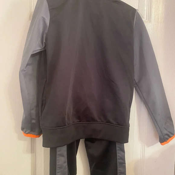 Boy’s Nike Tracksuit - Picture 7 of 10